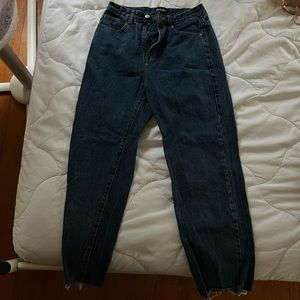 Dark wash high waist straight jean s2